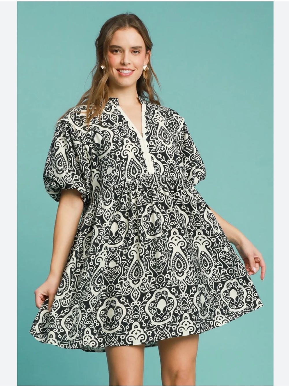 Umgee Black and White Abstract Print Mini Dress